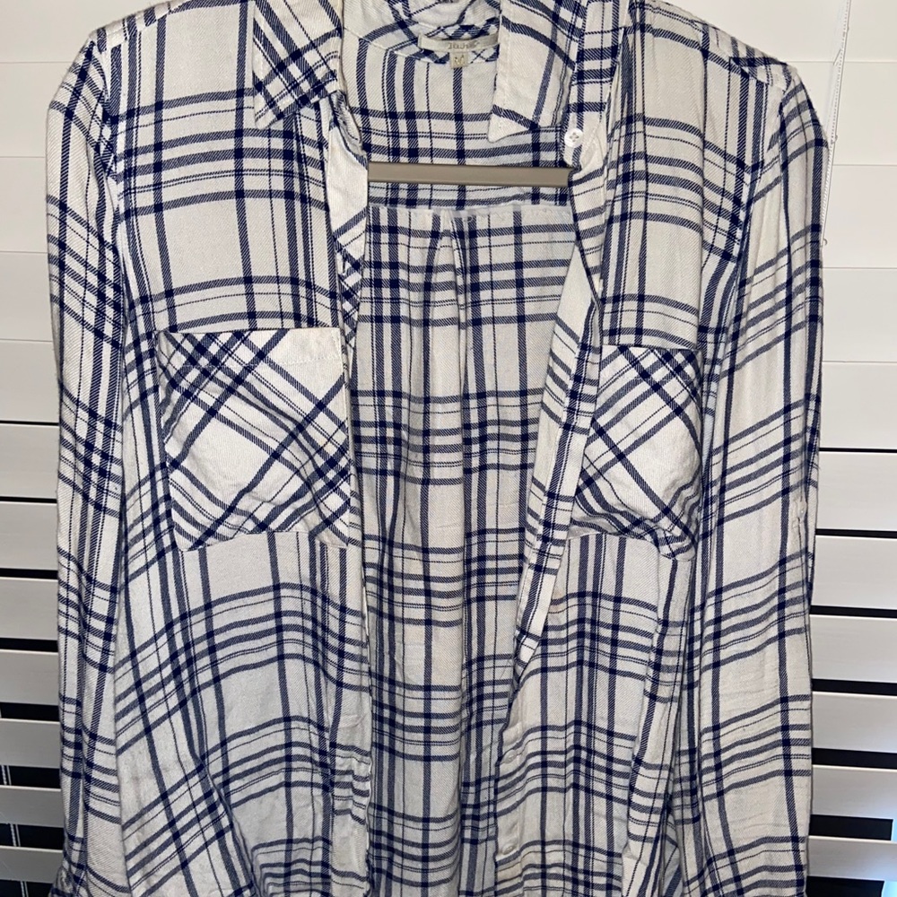 Extremely soft & comfortable button up flannel